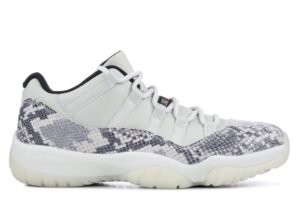 Jordan 11 Low Snakeskin
