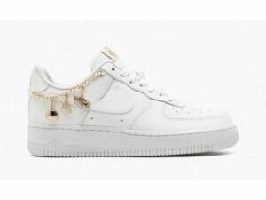 WMNS AIR FORCE 1 ’07 LX “Lucky Charms”