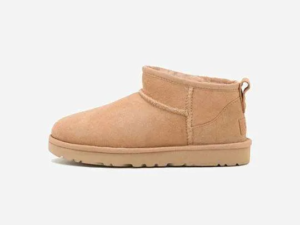 UGG – Classic Ultra Mini Boot Sand